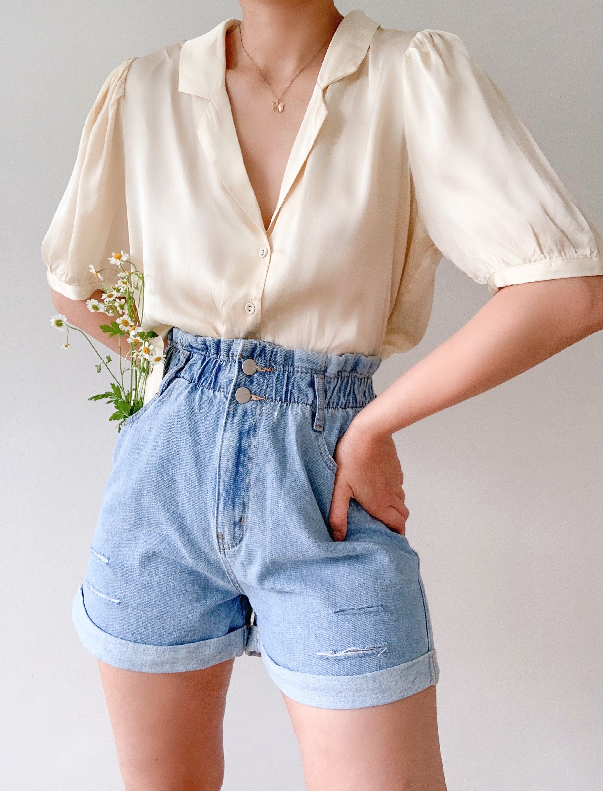 Pocket Full of Daisies Shorts Breath of Youth